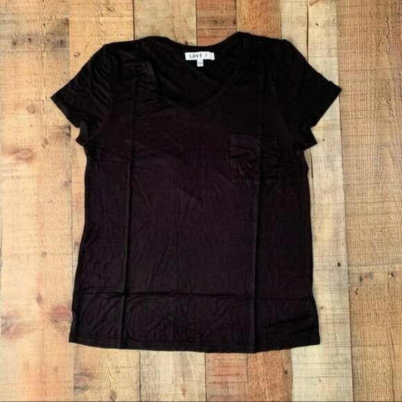 love J Tops - Love J women’s basic black short sleeve t-shirt with pocket size large
